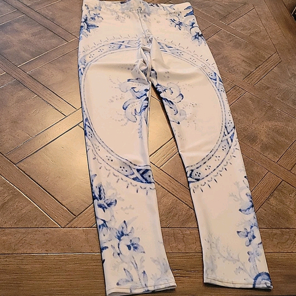 Art of Wear - China Blue Pattern leggings - New
